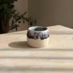 فنجان بنفسجي