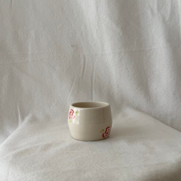 ⁦فنجان ورد وردي⁩ - الصورة ⁦1⁩